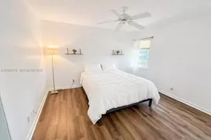 860 SE 6th Ave, Deerfield Beach, FL 33441 - Photo 5