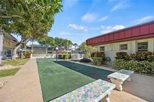 860 SE 6th Ave, Deerfield Beach, FL 33441 - Photo 17