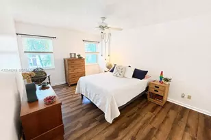 860 SE 6th Ave, Deerfield Beach, FL 33441 - Photo 1