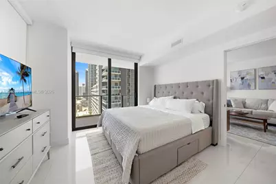 1300 S Miami Ave #2110, Miami, FL 33130 - Photo 11