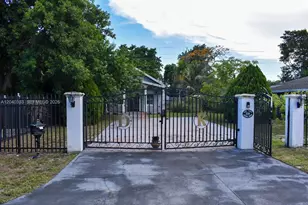 2218 Harding St, Hollywood, FL 33020 - Photo 9