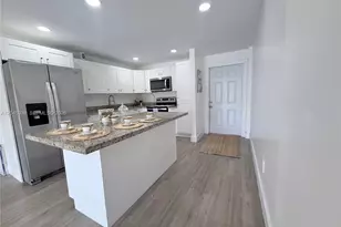 6780 W 2nd Ct, Hialeah, FL 33012 - Photo 11