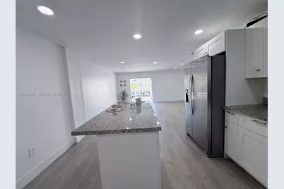 6780 W 2nd Ct #212, Hialeah, FL 33012 - Photo 15