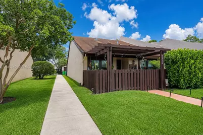 8356 NW 37th Pl #E-9, Sunrise, FL 33351 - Photo 1