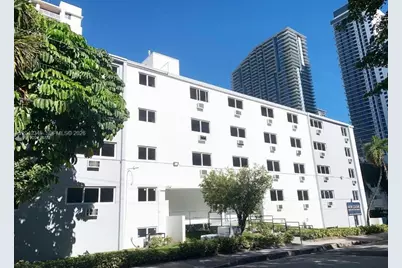 143 SW 9th St #301, Miami, FL 33130 - Photo 11