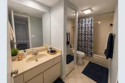 9954 NW 6th Pl, Plantation, FL 33324 - Photo 19