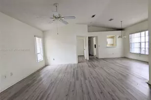 532 SE 21st Dr, Homestead, FL 33033 - Photo 5