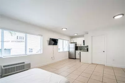 6971 Carlyle Ave #107, Miami Beach, FL 33141 - Photo 5
