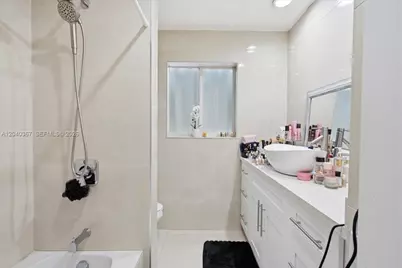 10450 NW 19th St, Pembroke Pines, FL 33026 - Photo 37