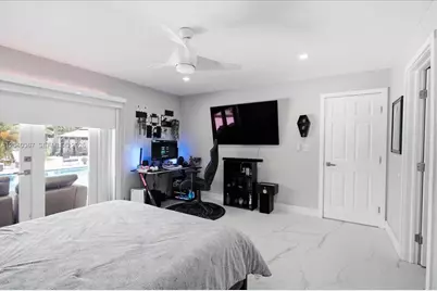 10450 NW 19th St, Pembroke Pines, FL 33026 - Photo 27