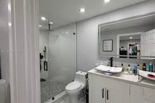 10450 NW 19th St, Pembroke Pines, FL 33026 - Photo 11