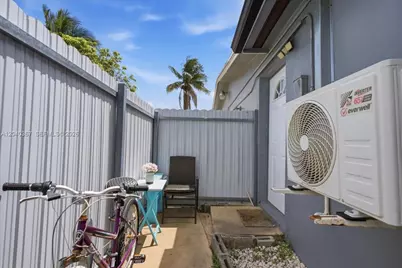 10450 NW 19th St, Pembroke Pines, FL 33026 - Photo 53
