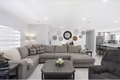 10450 NW 19th St, Pembroke Pines, FL 33026 - Photo 17