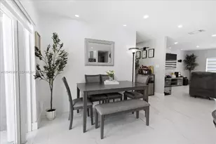 10450 NW 19th St, Pembroke Pines, FL 33026 - Photo 15