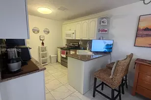 10450 NW 19th St, Pembroke Pines, FL 33026 - Photo 5