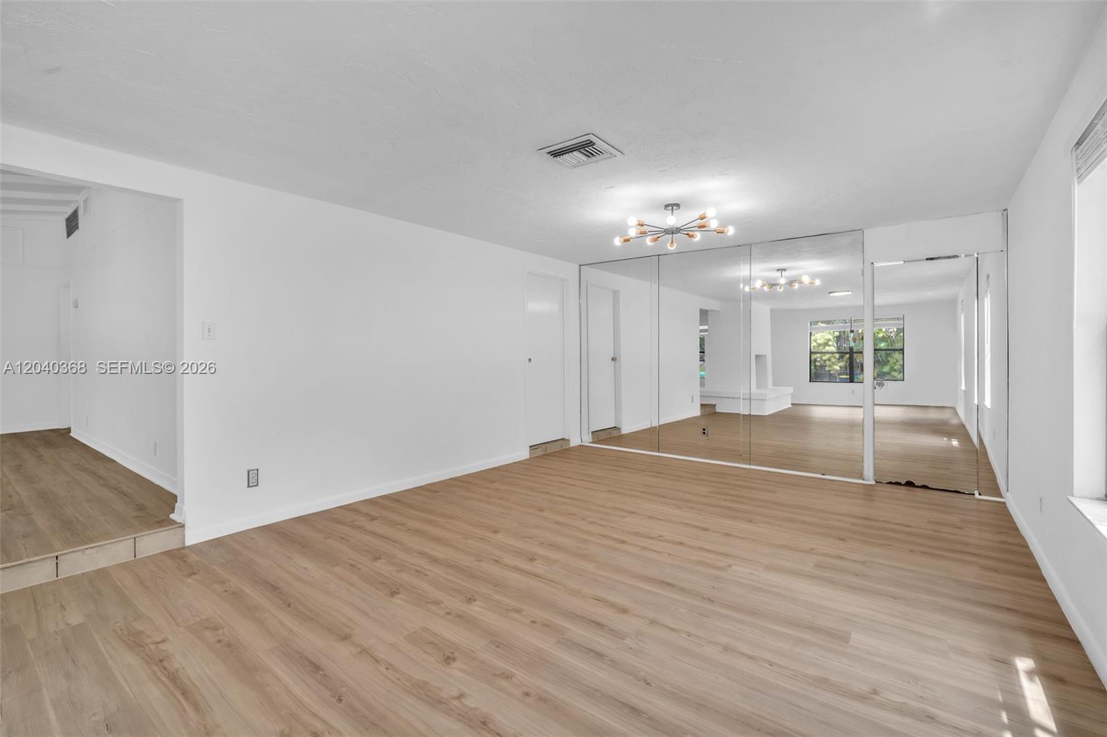 5096 SW 28th Terrace main architectural view