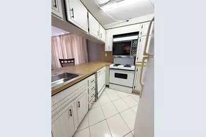 7899 NE Bayshore Ct #6A, Miami, FL 33138 - Photo 11