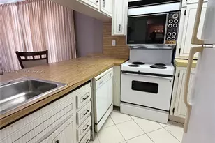 7899 NE Bayshore Ct, Miami, FL 33138 - Photo 11