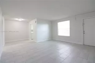 400 NE 1st St, Hallandale Beach, FL 33009 - Photo 3
