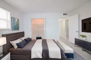 400 NE 1st St, Hallandale Beach, FL 33009 - Photo 7