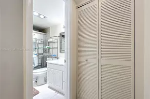 4545 Luxemburg Ct, Lake Worth, FL 33467 - Photo 7
