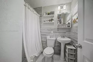 1651 SW 27th Ave, Fort Lauderdale, FL 33312 - Photo 23