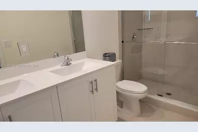 11038 W 32nd Ln #11038, Hialeah, FL 33018 - Photo 23
