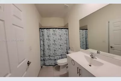 11038 W 32nd Ln #11038, Hialeah, FL 33018 - Photo 21