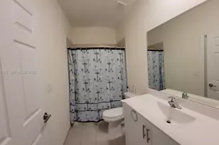 11038 W 32nd Ln, Hialeah, FL 33018 - Photo 21