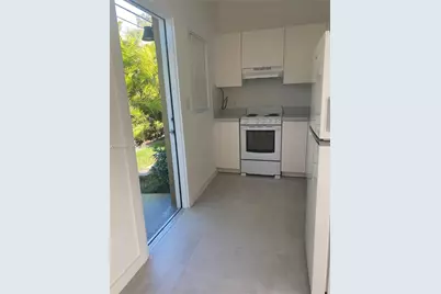 2011 NE 167th St #9, North Miami Beach, FL 33162 - Photo 7