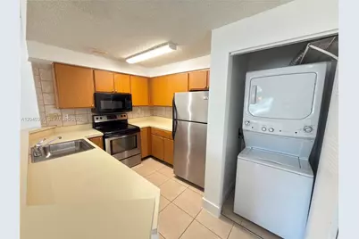 2550 SW 18th Ter #2201, Fort Lauderdale, FL 33315 - Photo 9