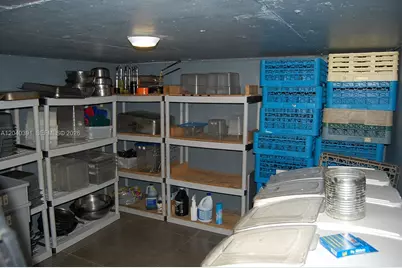 8872 SW 24th St, Miami, FL 33165 - Photo 27