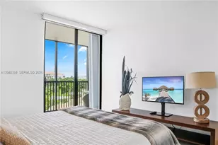 20379 W Country Club Dr, Aventura, FL 33180 - Photo 13