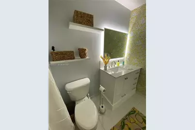 133 NE 2nd Ave #915, Miami, FL 33132 - Photo 9