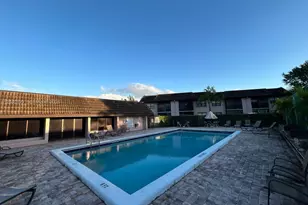 10325 NW 11th St, Pembroke Pines, FL 33026 - Photo 19