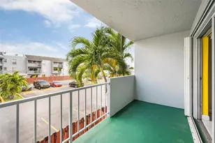 1725 W 60th St, Hialeah, FL 33012 - Photo 13
