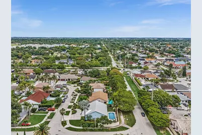 16951 SW 147th Ct, Miami, FL 33187 - Photo 11