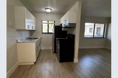 1330 W 29th St #37, Hialeah, FL 33012 - Photo 9