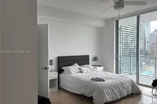 79 SW 12th St, Miami, FL 33130 - Photo 13
