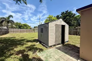 820 NW 4th Ave, Fort Lauderdale, FL 33311 - Photo 3