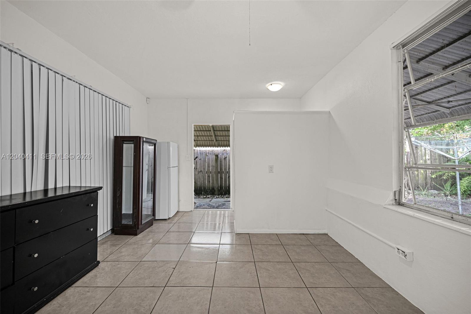 5069 NW 41st Ct #- - 5069 NW 41st Ct #-, Lauderdale Lakes, FL 33319 Luxury Property | Jose Angel Pina