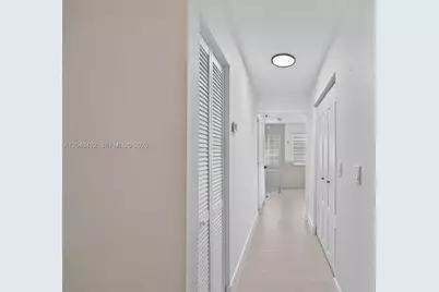 15720 SW 56th St, Southwest Ranches, FL 33331 - Photo 13