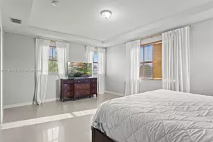 8542 NW 111th Ct, Doral, FL 33178 - Photo 15