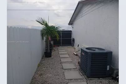 235 SW 18th Ave, Homestead, FL 33030 - Photo 15