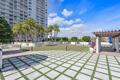 2801 NE 183rd St #203W, Aventura, FL 33160 - Photo 15