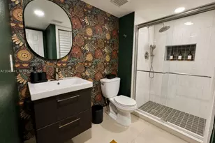 305 Lakeview Dr, Weston, FL 33326 - Photo 11