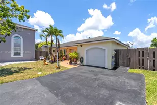 10170 NW 54th Terrace, Doral, FL 33178 - Photo 1