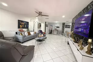 8600 NW 57th Ct, Tamarac, FL 33321 - Photo 5