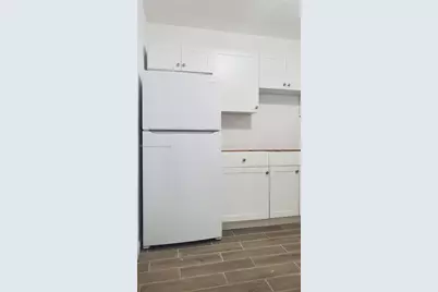 905 SW 4th Ter #E, Hallandale Beach, FL 33009 - Photo 5