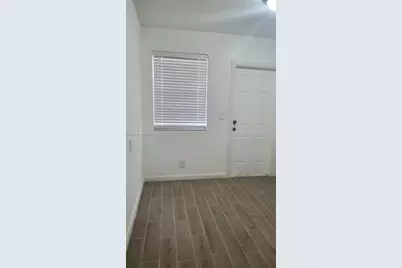 905 SW 4th Ter #E, Hallandale Beach, FL 33009 - Photo 1